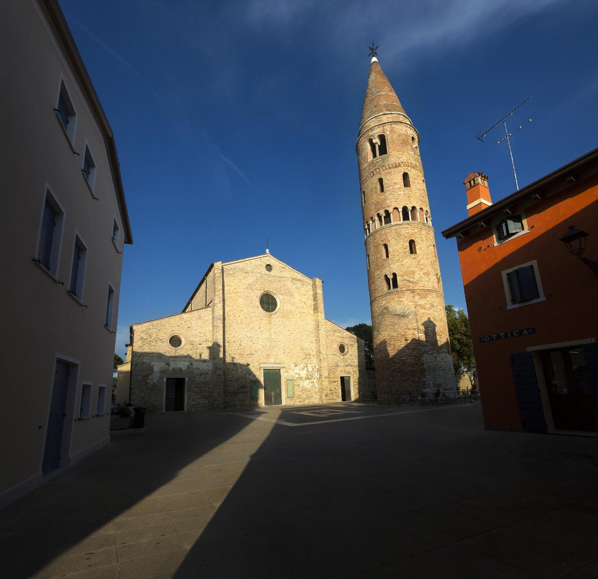 Ferrari Apartments Ponente Caorle Exterior foto